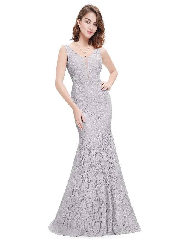 Seductive V-neck Lace Mermaid Evening Gown with Long Fish Tail