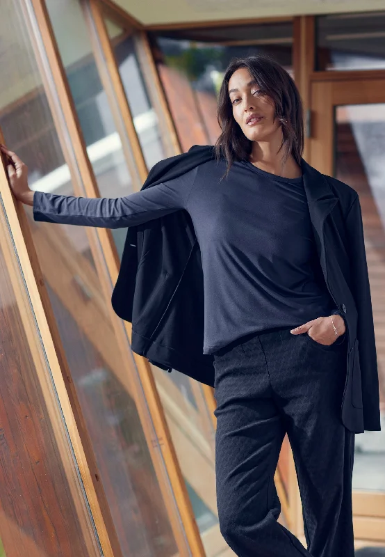 Amanda T-Shirt LS - Navy Zippered Buttoned Snapped