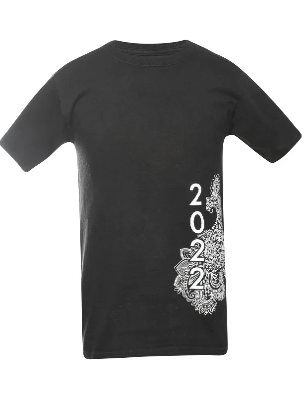 2000s Island Pacific Academy Printed T-shirt - S Print Jacquard Patchwork