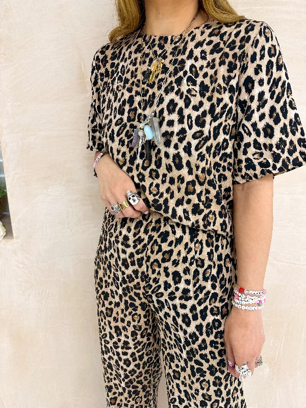 T-shirt Style Top In Brown Leopard Print Houndstooth Herringbone Solid
