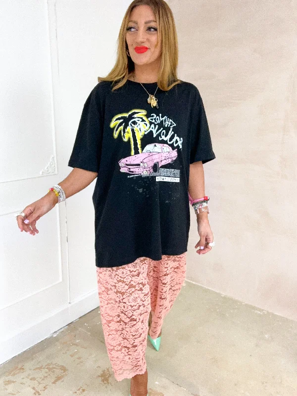 'Chimes Boulevard' Pink Cadillac T-Shirt In Black Ribbed Striped Patterned