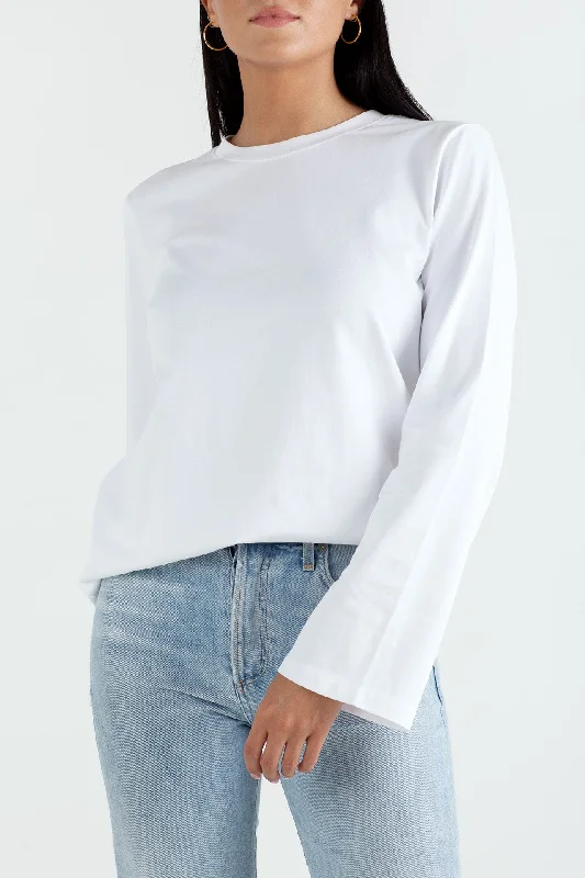 "The Anna Longsleeve" - Boyfriend T-shirt (White) Rayon Fabric Velvet Fabric Corduroy Fabric "The Anna Longsleeve" - Boyfriend T-shirt (White) Rayon Fabric Velvet Fabric Corduroy Fabric